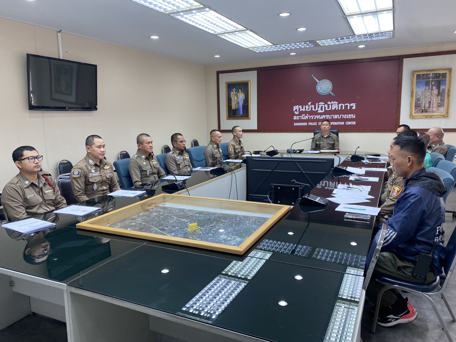 วันนี้ 10 มีนาคม 2568 เวลา 10.00 น. ณ ห้องประชุมชั้น 2 สน.บางเขน จัดโครงการเสริมสร้างความโปร่งใสในการใช้ทรัพย์สินของทางราชการ สถานีตำรวจนครบาลบางเขน โดยมี พ.ต.อ.อนันต์ วรสาตร์ เป็นประธาน และผู้บังคับบัญชาทุกฝ่าย รวมถึงเจ้าหน้าที่ที่เกี่ยวข้อง